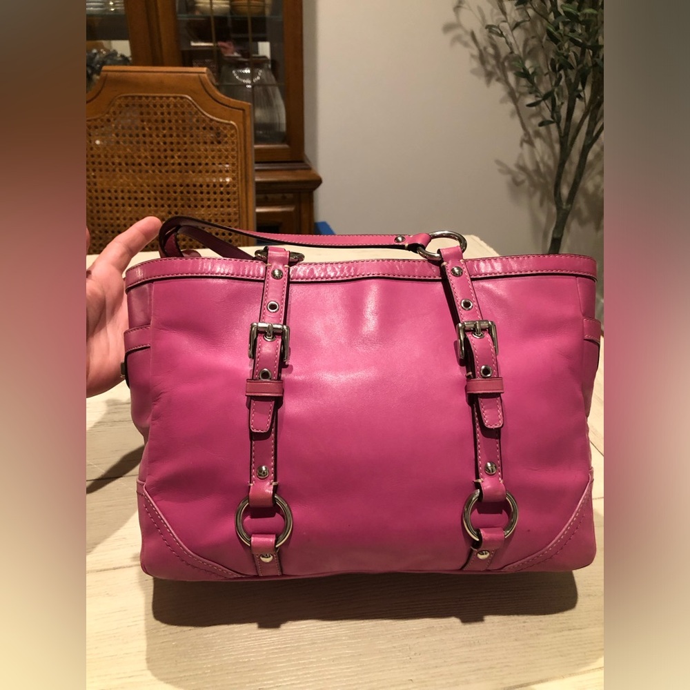 COACH F12343 PINK/MAGENTA LEATHER GALLERY EAST WEST TOTE WITH HANGTAG - Picture 2 of 16